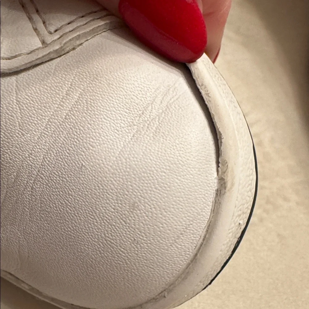 Polo Ralph Lauren Kids White Sneakers w/ Embroidered Polo Bear, sz 13 - Picture 4 of 8